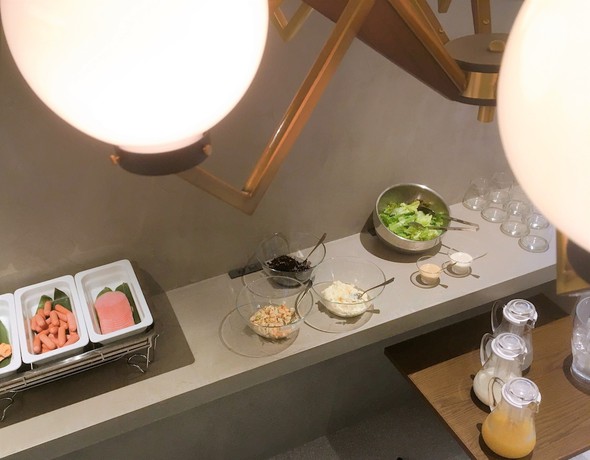 Imagen del bar/restaurante del Hotel Cen. Foto 6