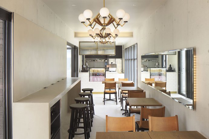 Imagen del bar/restaurante del Hotel Cen. Foto 8