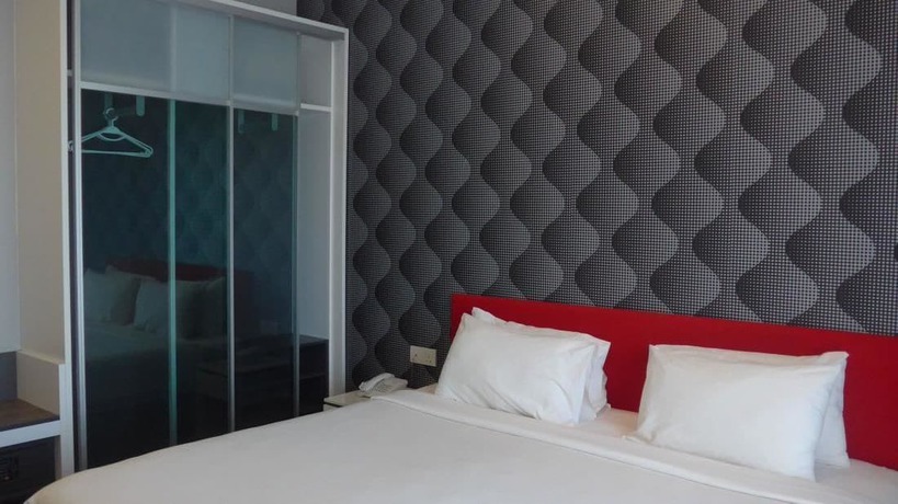 Imagen de la habitación del Hotel Cenang Plaza Beach. Foto 15