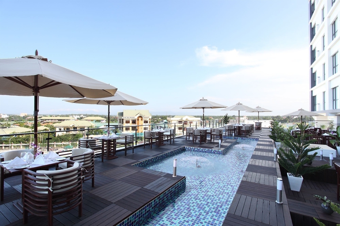 Imagen de los exteriores del Hotel Cendeluxe - Managed By H and K Hospitality. Foto 13