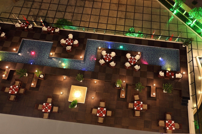 Imagen de los exteriores del Hotel Cendeluxe - Managed By H and K Hospitality. Foto 14