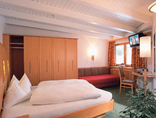 Imagen de la habitación del Hotel Cendevaves Alpine Silence. Foto 8