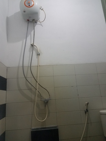 Imagen de la habitación del Hotel Cendrawasih Syariah Homestay. Foto 15