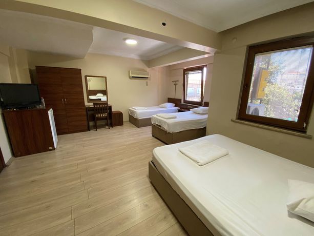 Imagen de la habitación del Hotel Cenedag. Foto 5