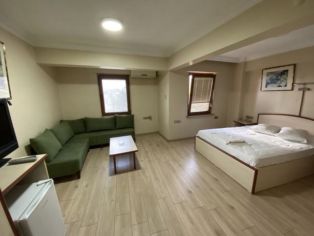 Imagen de la habitación del Hotel Cenedag. Foto 7
