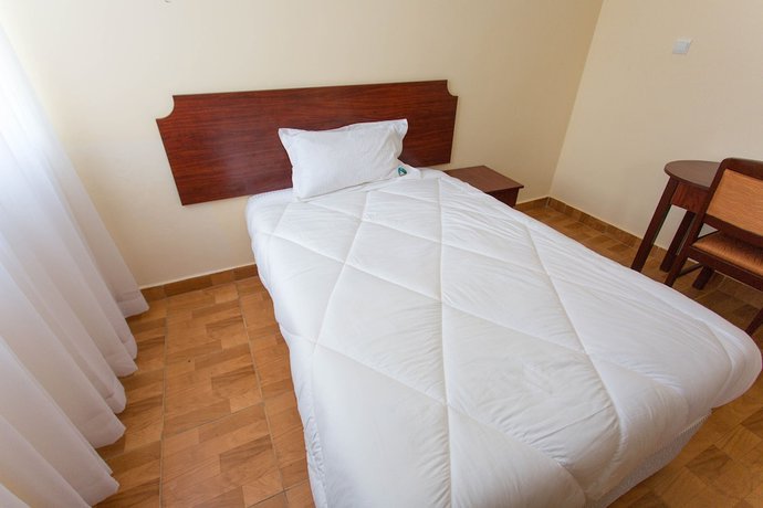 Imagen de la habitación del Hotel Cenetra, Kigali. Foto 6