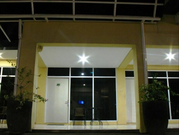 Imagen general del Hotel Cengkareng Transit. Foto 9