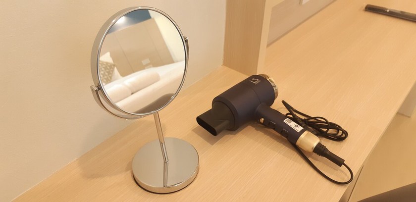 Imagen de la habitación del Hotel Ceniq. Foto 8