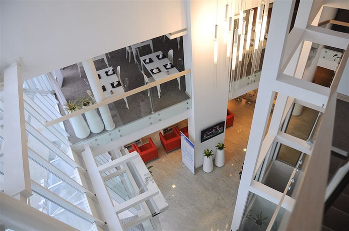 Imagen de los interiores del Hotel Centar, Novi Sad. Foto 9