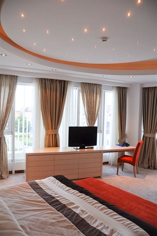 Imagen de la habitación del Hotel Centar, Novi Sad. Foto 6