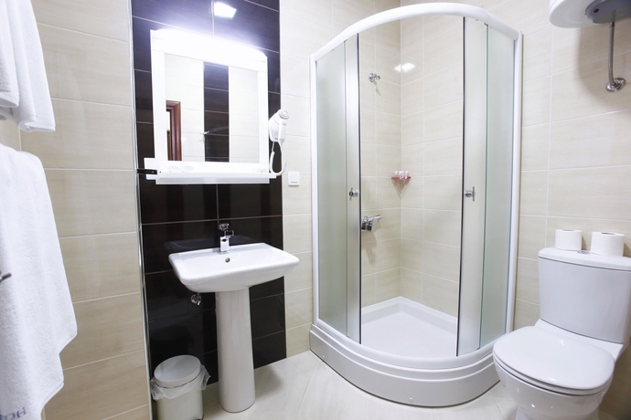 Imagen de la habitación del Hotel Centar, SKOPJE. Foto 7