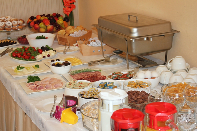 Imagen del bar/restaurante del Hotel Centar, SKOPJE. Foto 5