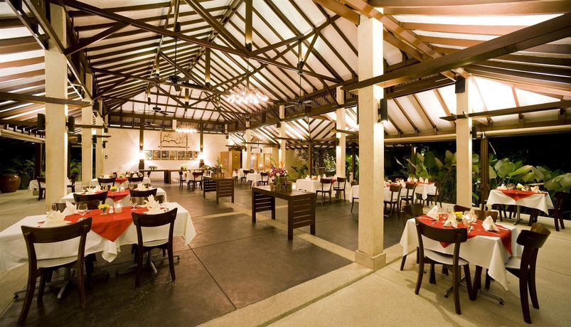 Imagen del bar/restaurante del Hotel Centara Chaan Talay Resort and Villas Trat. Foto 4