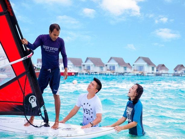 Imagen general del Hotel Centara Grand Island Resort and Spa Maldives. Foto 4
