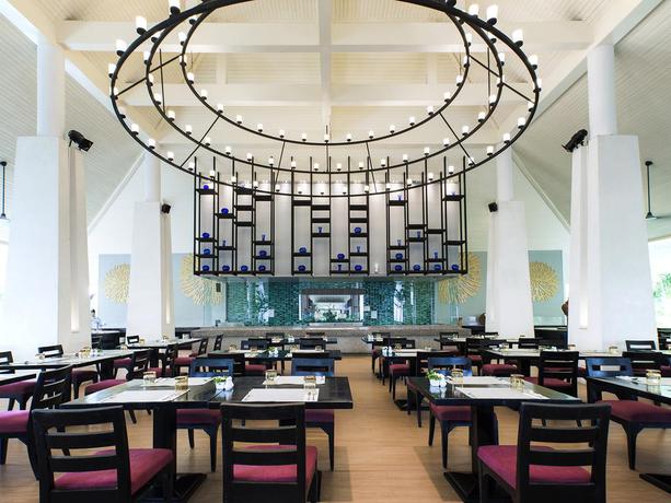 Imagen del bar/restaurante del Hotel Centara Karon Resort Phuket. Foto 3