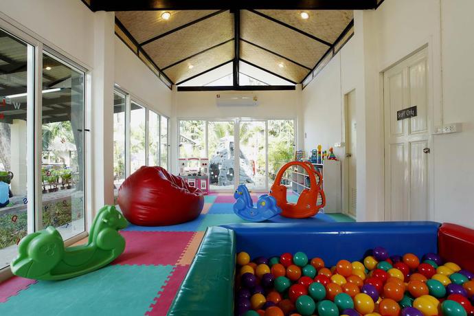 Imagen de los interiores del Hotel Centara Koh Chang Tropicana Resort. Foto 18