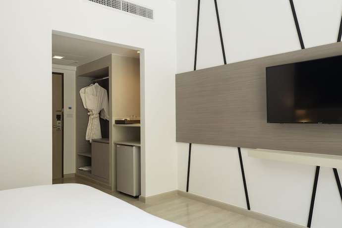 Imagen de la habitación del Hotel Centara Life Cha-am Beach Resort Hua Hin. Foto 11