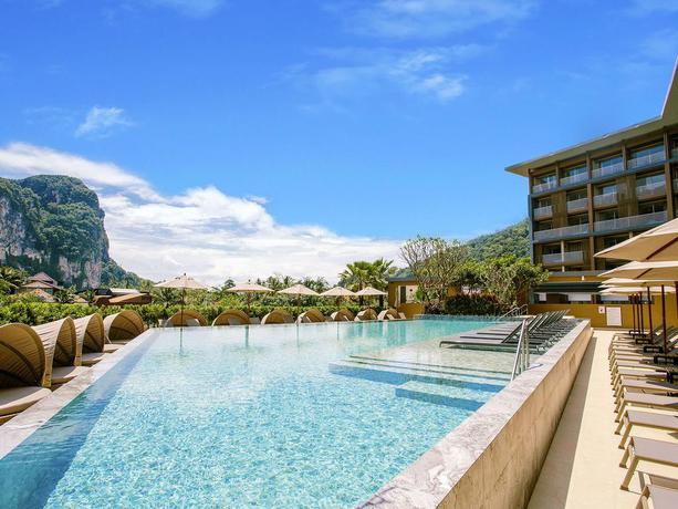 Imagen de la piscina del Hotel Centara Life Phu Pano Krabi. Foto 11