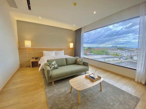 Imagen de la habitación del Hotel Centara Life Wisma Ratchaburi. Foto 20