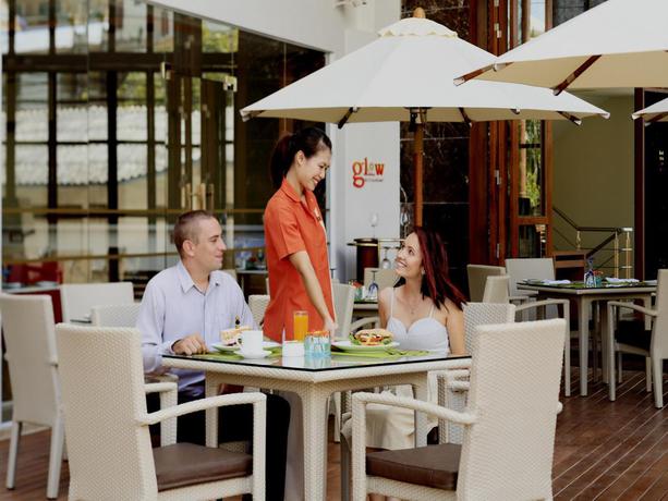 Imagen general del Hotel Centara Nova Hotel Pattaya. Foto 11