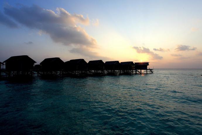 Imagen general del Hotel Centara Ras Fushi Resort and Spa Maldives. Foto 12