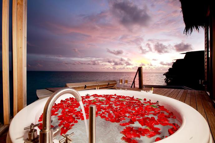 Imagen general del Hotel Centara Ras Fushi Resort and Spa Maldives. Foto 14