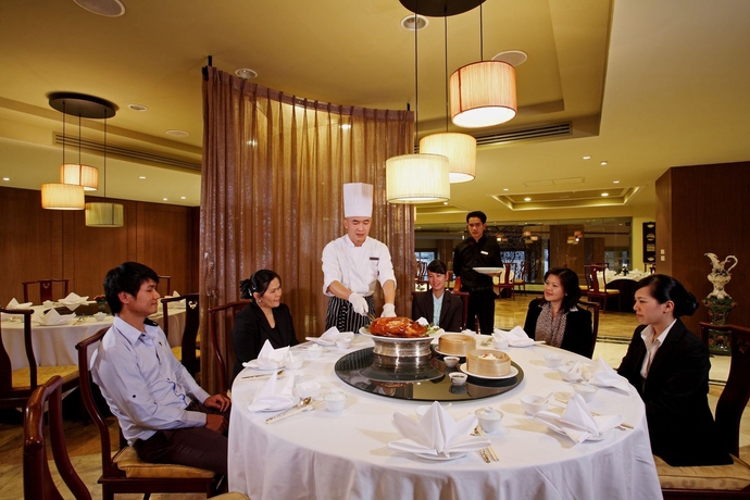 Imagen del bar/restaurante del Hotel Centara Udon. Foto 4