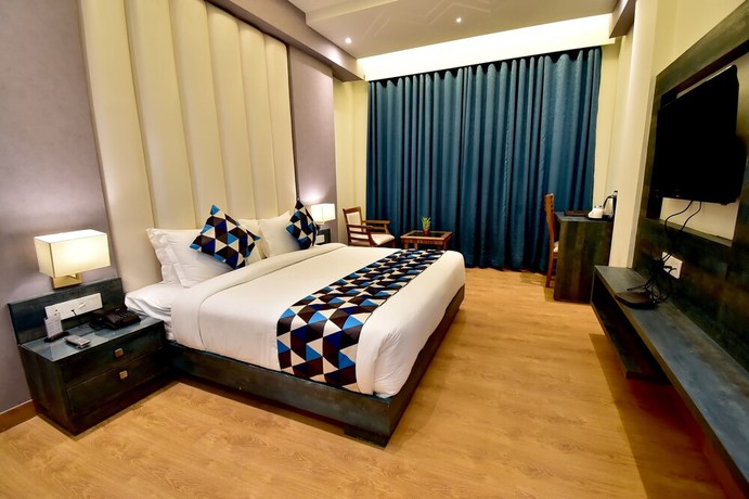 Imagen de la habitación del Hotel Centella. Foto 6