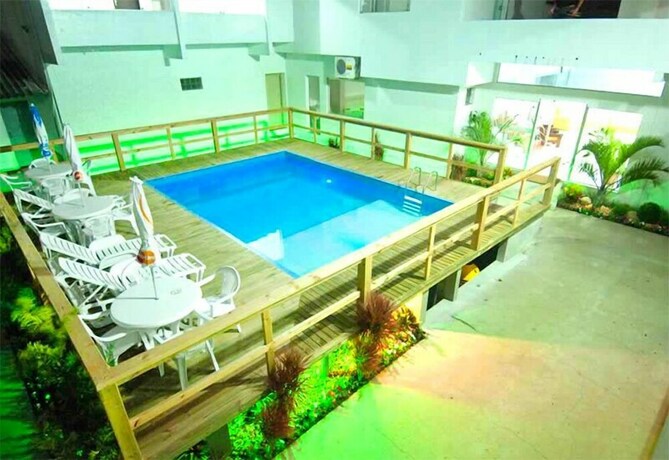 Imagen de la piscina del Hotel Centen&aacute;rio. Foto 32