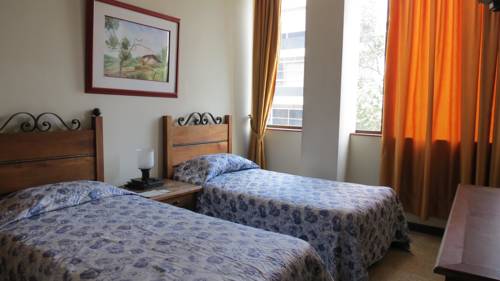 Imagen de la habitación del Hotel Centenario, Armenia. Foto 1