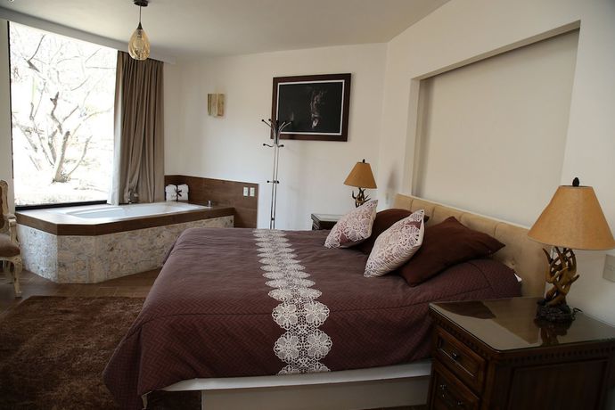 Imagen de la habitación del Hotel Centenario Los Arroyitos. Foto 5