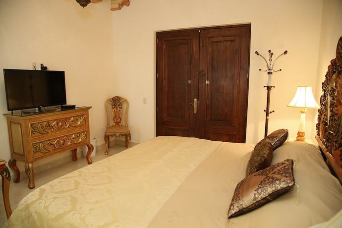 Imagen de la habitación del Hotel Centenario Los Arroyitos. Foto 12