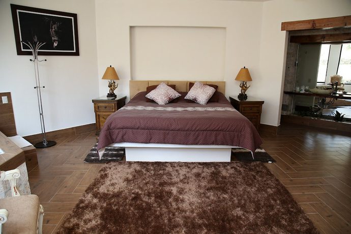 Imagen de la habitación del Hotel Centenario Los Arroyitos. Foto 18