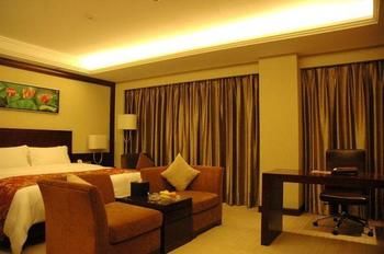 Imagen de la habitación del Hotel Centenio Kingdom. Foto 6