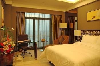 Imagen de la habitación del Hotel Centenio Kingdom. Foto 13