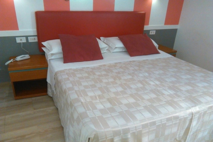 Imagen general del Hotel Center 1-2. Foto 6