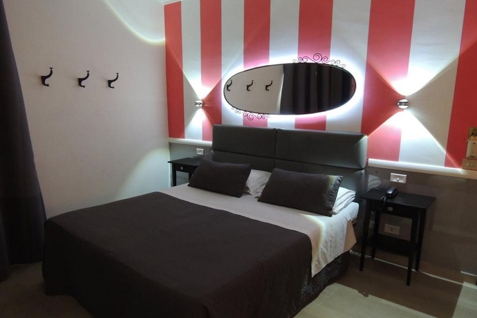 Imagen general del Hotel Center 1-2. Foto 7