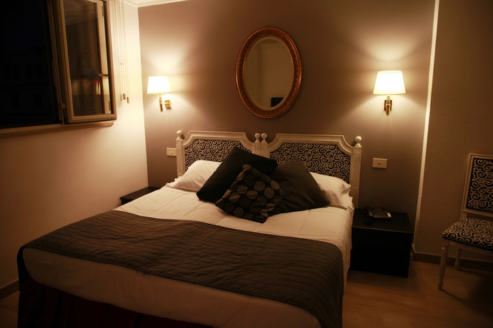 Imagen de la habitación del Hotel Center 3. Foto 12