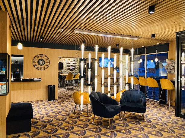 Imagen de los interiores del Hotel Center, BREST. Foto 18