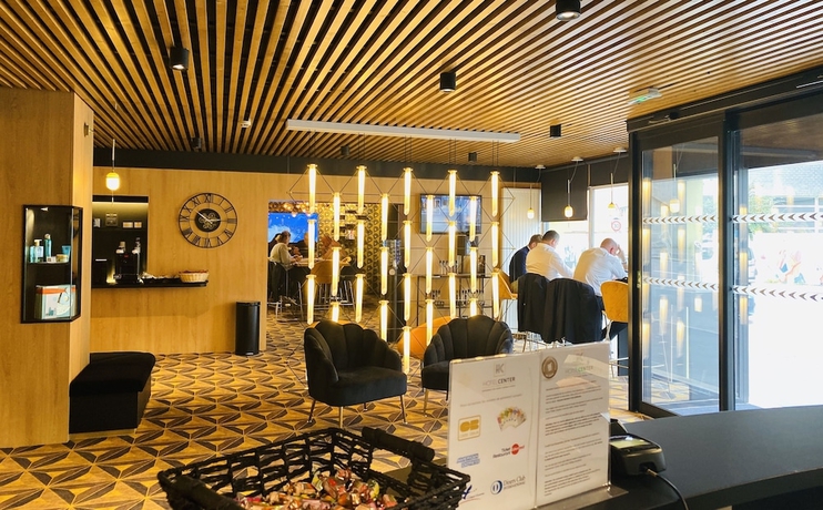 Imagen de los interiores del Hotel Center, BREST. Foto 19