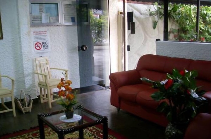 Imagen de la habitación del Hotel Center Barra. Foto 13