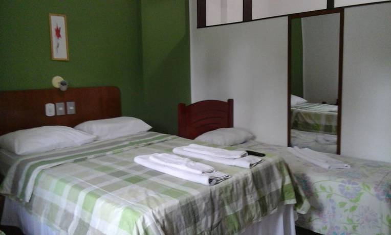 Imagen de la habitación del Hotel Center Barra. Foto 19