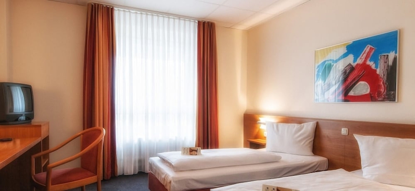 Imagen de la habitación del Hotel Center Drive Inn. Foto 10