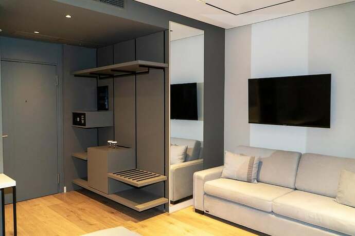Imagen de la habitación del Hotel Center, Gjasht&euml;. Foto 15