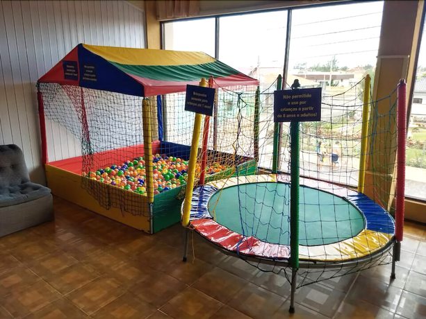 Imagen de los interiores del Hotel Center, Imb&eacute;. Foto 16