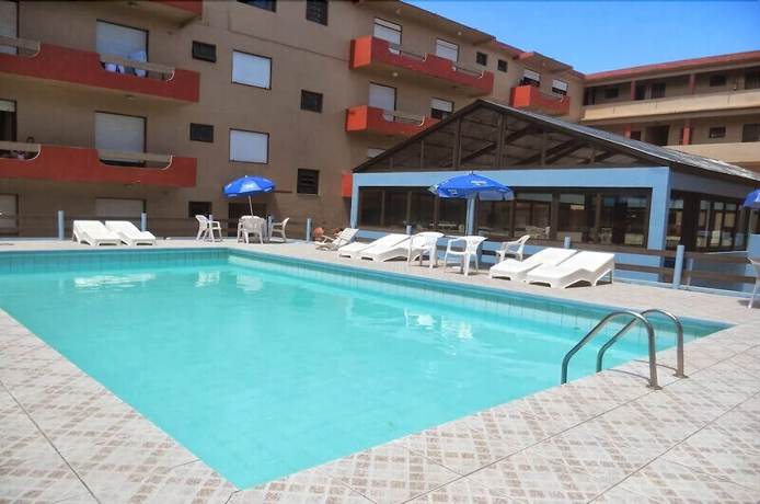 Imagen de la piscina del Hotel Center, Imb&eacute;. Foto 19