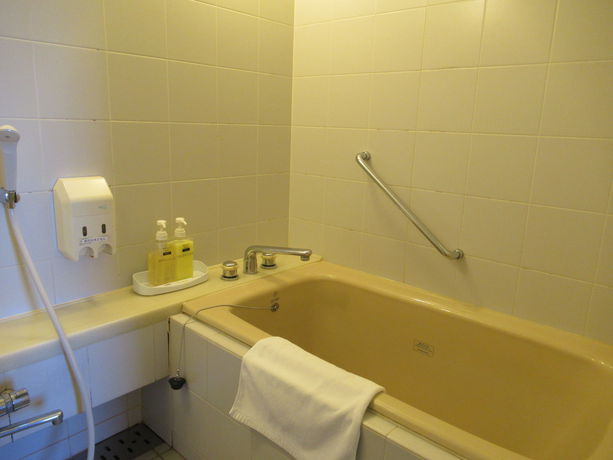 Imagen de la habitación del Hotel Center Mihara. Foto 17