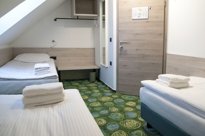 Imagen de la habitación del Hotel Center, Novo Mesto. Foto 5