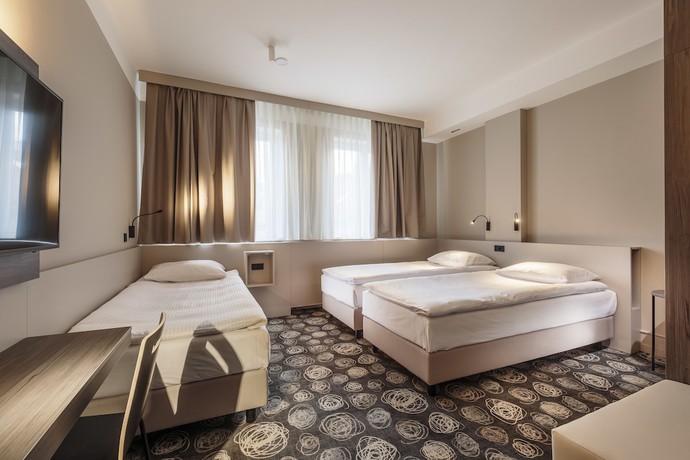 Imagen de la habitación del Hotel Center, Novo Mesto. Foto 13