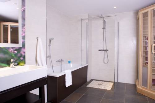 Imagen de la habitación del Hotel Center Parcs Bispinger Heide. Foto 15